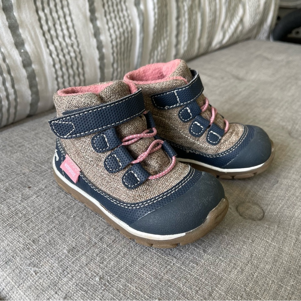 Toddler Size 7 See Kai Run waterproof boots
